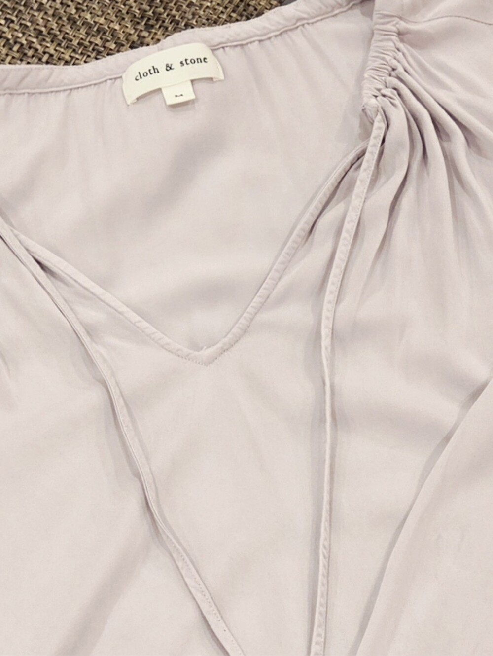 Cloth & Stone EcoVero Satin Tie Neck Blouse Women’s M Lilac Purple